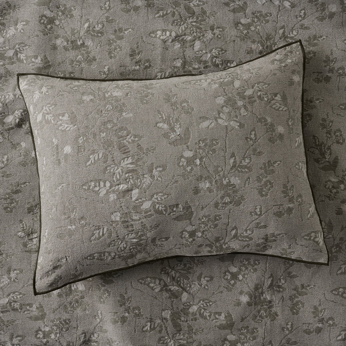 Willow Floral Jacquard Duvet + Sham Set (Queen)