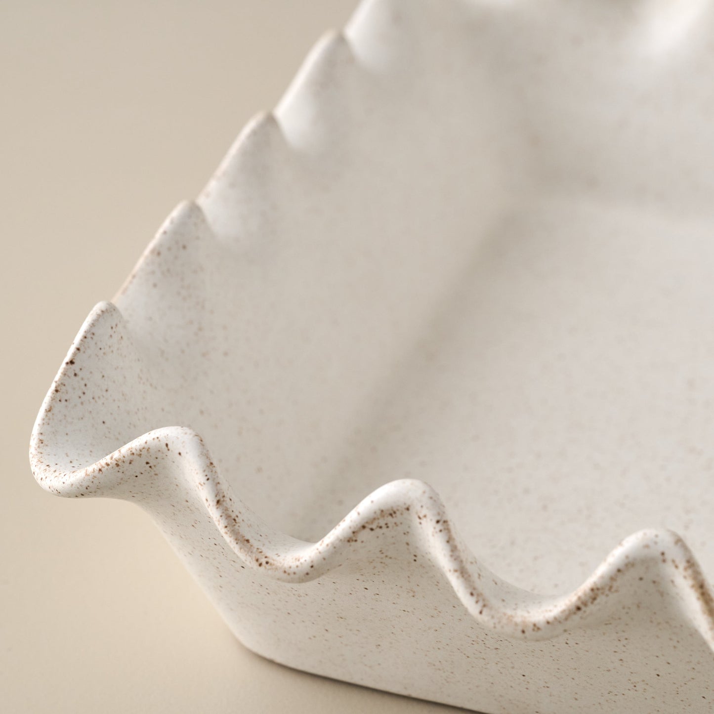 French White Scalloped 9x9 Baking Pan