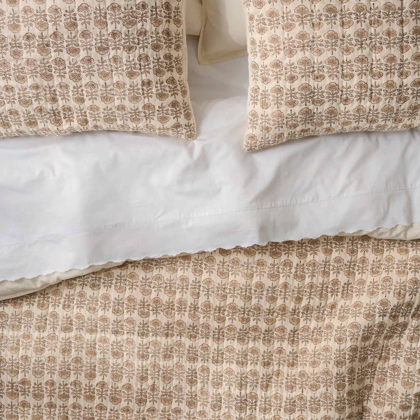 Natural Flora Block Print Quilt + Sham Set (King)