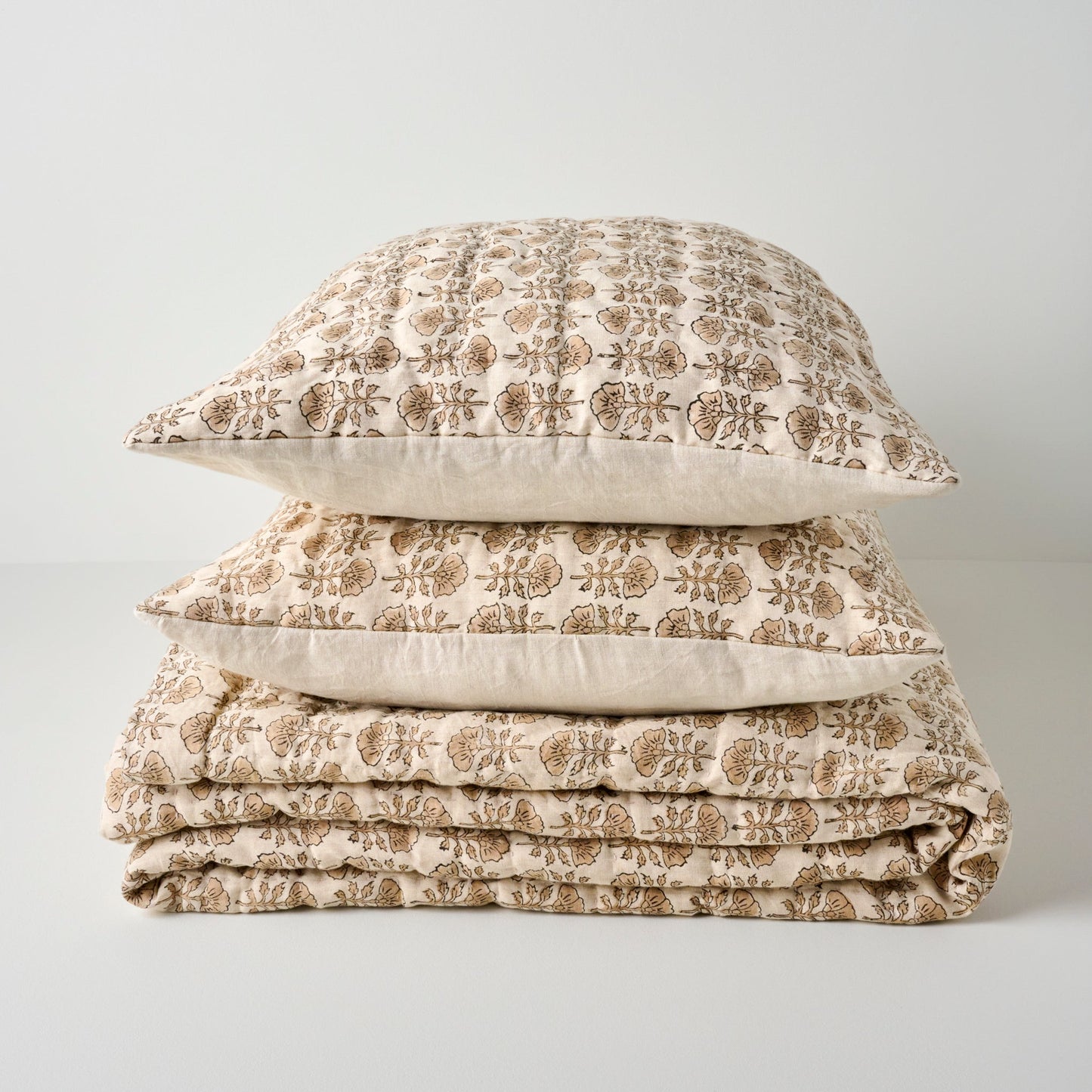 Natural Flora Block Print Quilt + Sham Set (King)